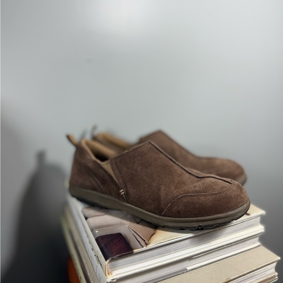 Women’s Duluth Trading Co Size 9 Brown Suede Loafers - Picture 11 of 15